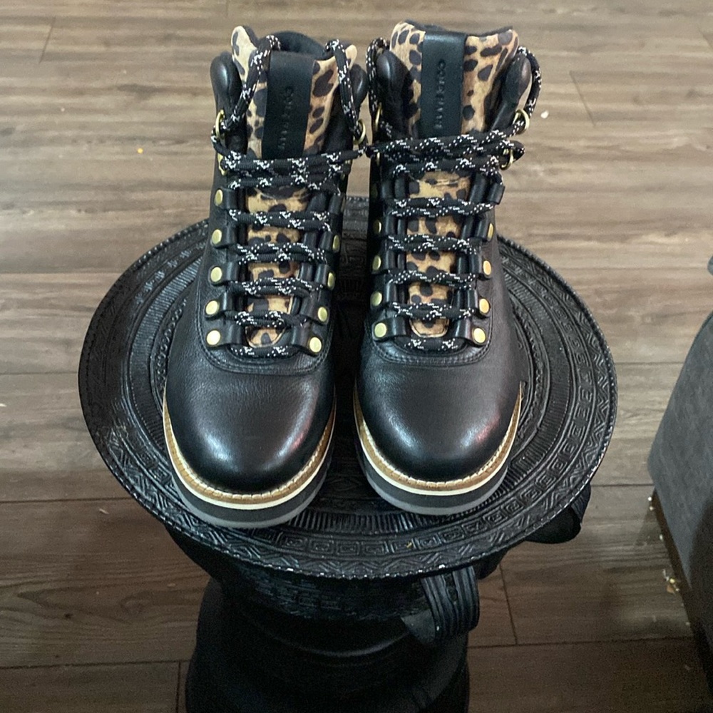 Cole Haan explorer  woman boot 6.5